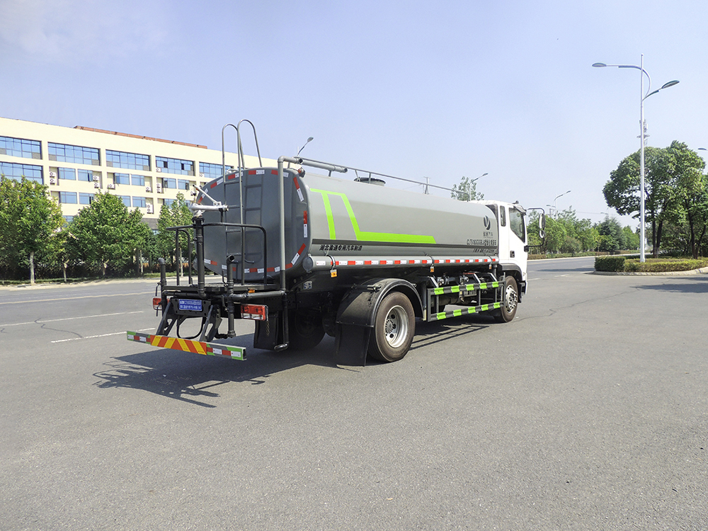 CLT5183GSSBJ6型绿化喷洒车