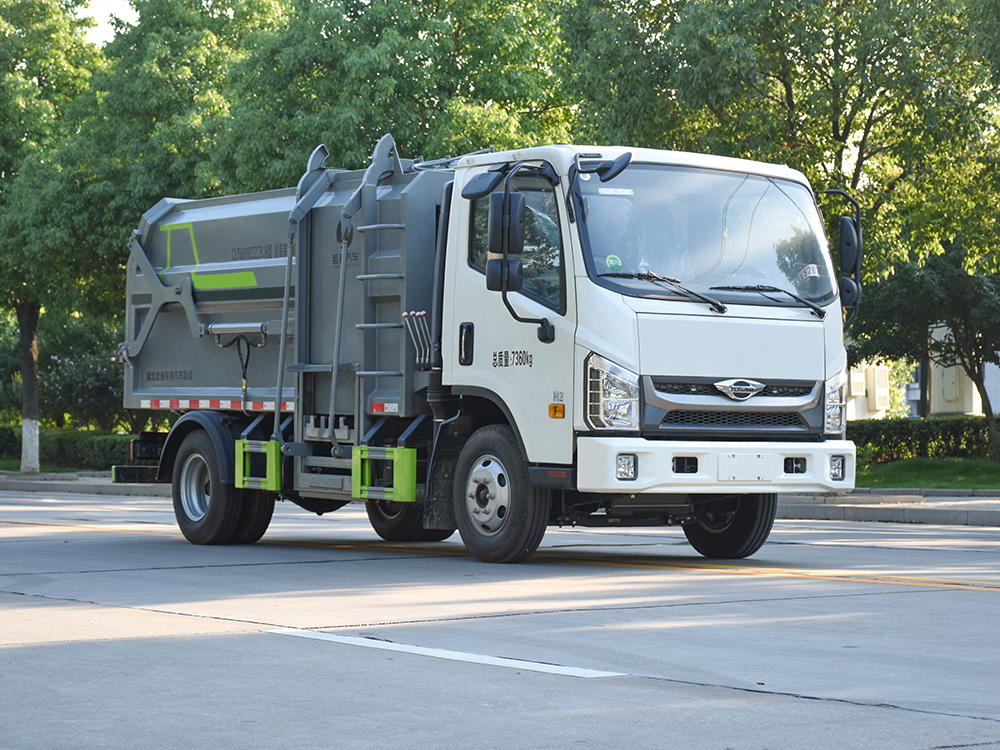 CLT5070ZZZZBJ6型自装卸式垃圾车