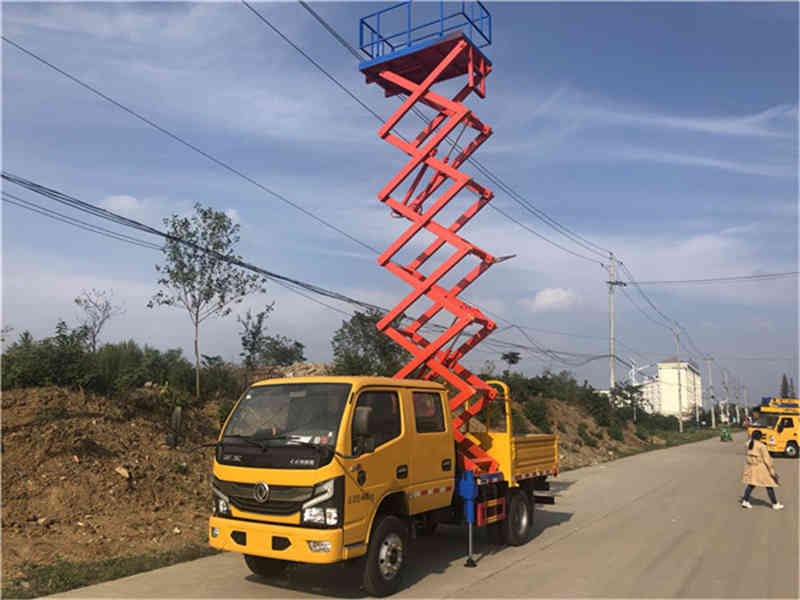 （国六）东风10米剪叉式升降平台高空作业车